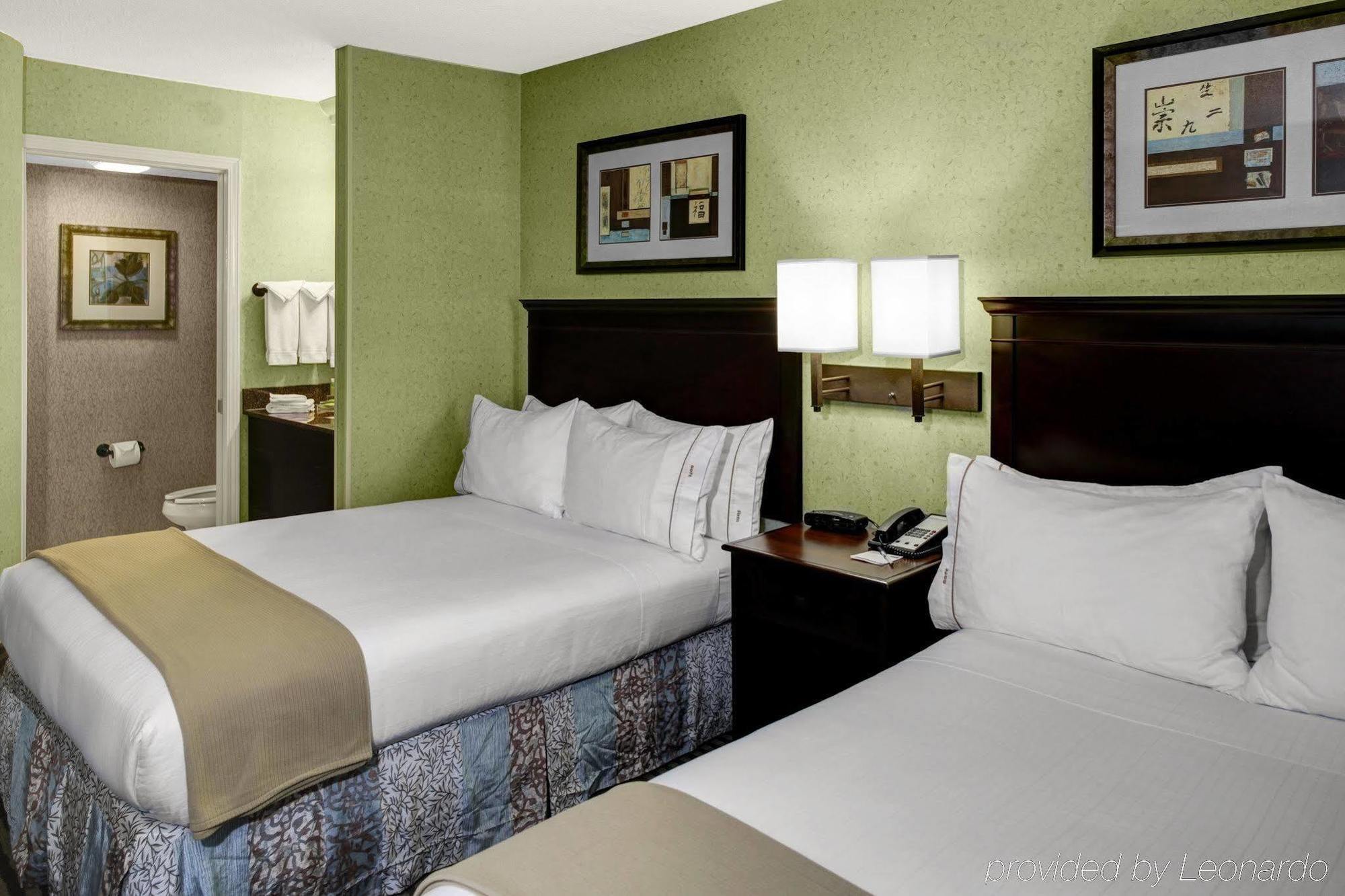 Holiday Inn Express Hotel & Suites Atlanta Buckhead By Ihg Exterior photo