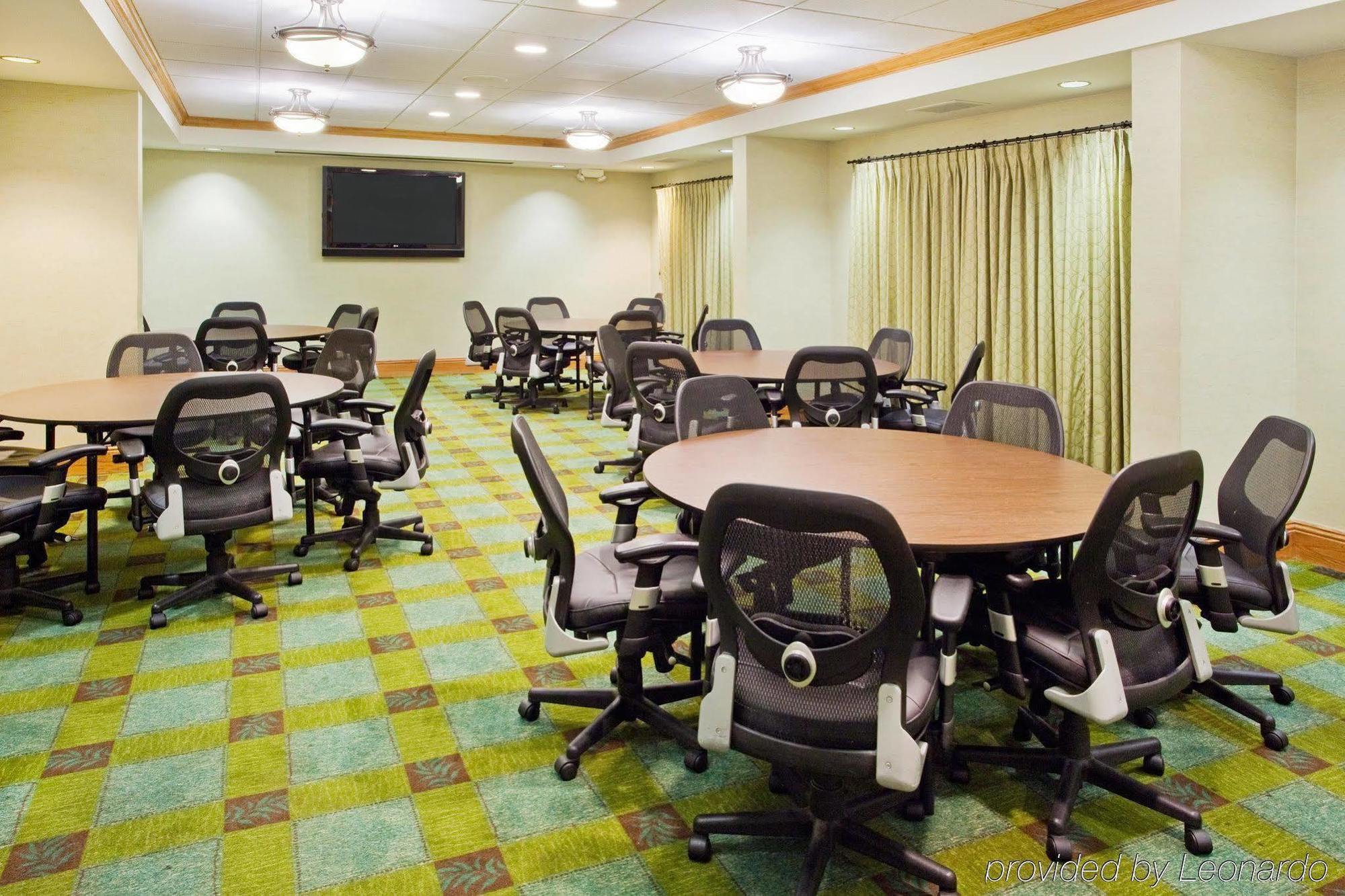 Holiday Inn Express Hotel & Suites Atlanta Buckhead By Ihg Exterior photo